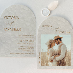 Elegante Minimal Terrakotta Neutrale Hochzeit  Einladung