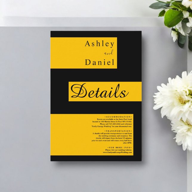 Elegante minimale Schwarz und Gold Moderne schicke Begleitkarte (Von Creator hochgeladen)