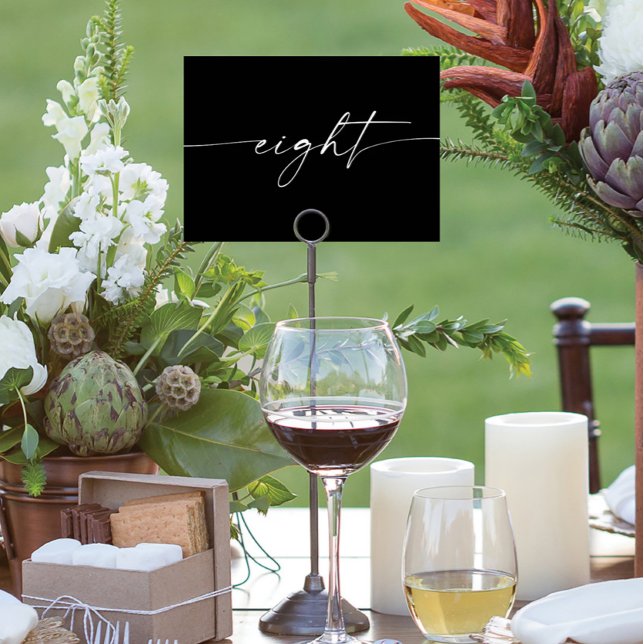 Elegante minimale Skriptkartennummern acht Tischnummer (Von Creator hochgeladen)