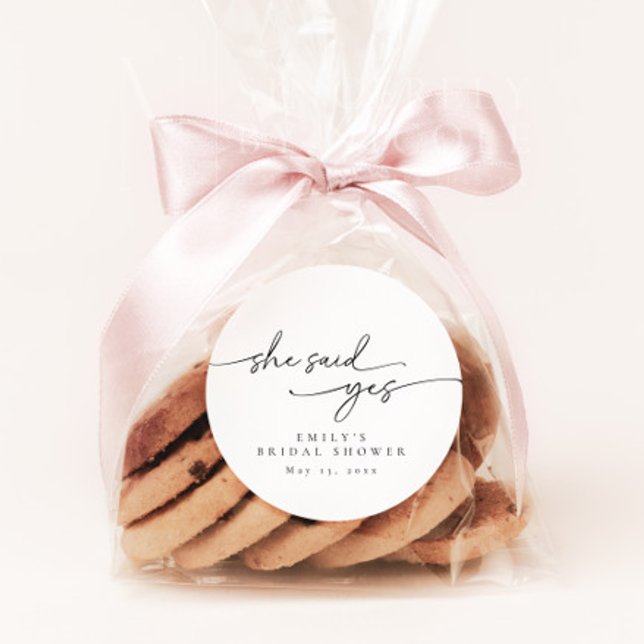 Elegante, minimalistisch personalisierte Bridal-Du Runder Aufkleber (Von Creator hochgeladen)