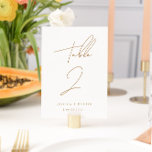 Elegante Minimalistisch-Script-Goldhochzeit Tischnummer<br><div class="desc">Einfach stilvolle und minimalistische Tischnummern,  die personalisiert und doppelseitig sind. Personalisieren Sie jeden mit Ihren Namen/Veranstaltungsnamen,  Datum und Nummer. Fügen Sie jeden einzeln in Ihren Warenkorb und Karo,  wenn Sie fertig sind.</div>