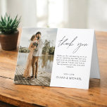 Elegante Minimalistische Hochzeit Vielen Dank Foto Dankeskarte<br><div class="desc">Lassen Sie sich von unseren eleganten Dankeschön-Karten mit modernem Drehbuch und Ihrem Lieblings-Hochzeitsfest-Foto verzaubern. Diese Karten bieten ein stilvolles und minimalistisches Design, das perfekt zu jeder Hochzeitsästhesie passt. Personalisieren Sie sie mit einer herzlichen Danksagung, um Ihren Dank an Freunde und Familie für ihre Liebe und Unterstützung zu übermitteln. Diese Karten...</div>