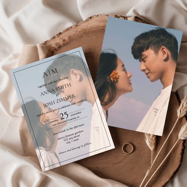 Elegante Minimalistische Monogram-Foto-Overlay-Hoc Einladung (Photo Overlay Minimalist 2 Photo Wedding Invitation)