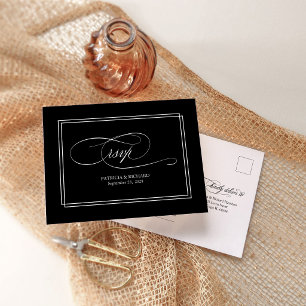 Elegante minimalistische schwarze Schrift Hochzeit Postkarte