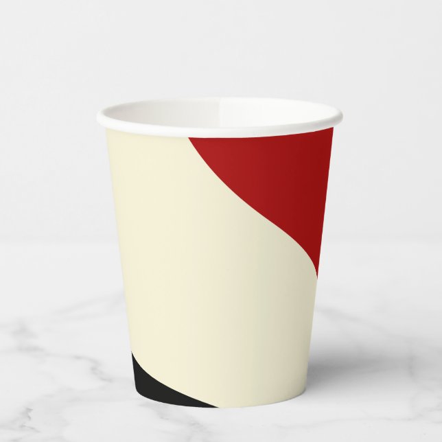 Elegante Minimalwelle in Rot, Schwarz und Cream Pappbecher (Links)