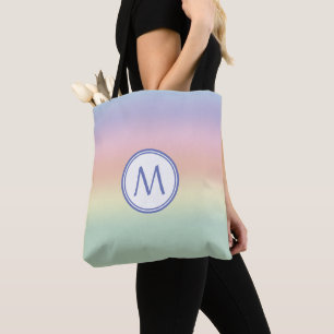 Elegante mit Monogramm