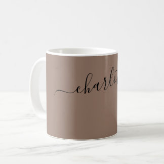 Elegante Mocha-Farbe Moderner Name Personalisiert Kaffeetasse