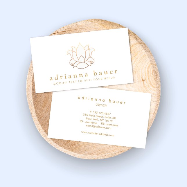 Elegante Modern White Lotus Blume Visitenkarte (Von Creator hochgeladen)