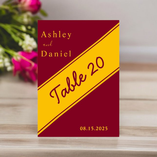 Elegante moderne Hochzeit in Burgund und Gold Luxu Tischnummer (Von Creator hochgeladen)