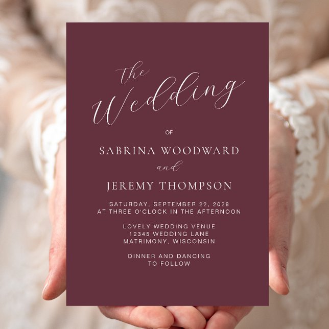 Elegante moderne Kalligrafie Burgundy Wedding Einladung (Von Creator hochgeladen)
