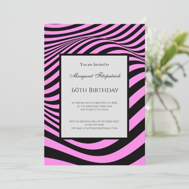 Elegante Moderne Lila Black Birthday Party Einladung (Stehend Vorderseite)