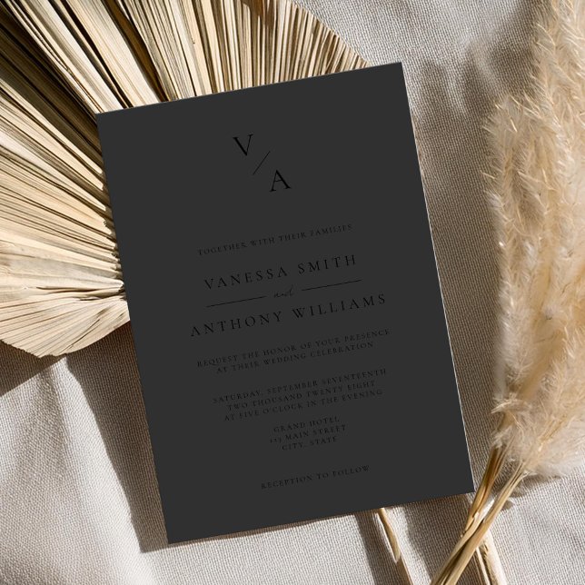 Elegante moderne Monogram Matte Black Wedding Einladung (Von Creator hochgeladen)