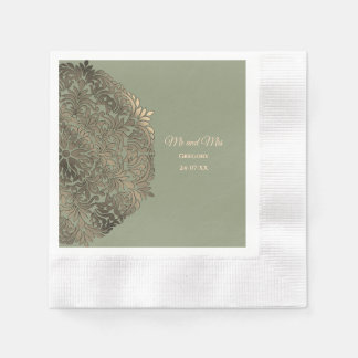 Elegante moderne Salbeigrüne und goldene klassisch Serviette