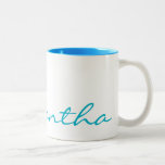 elegante, moderne schicke, trendige Monogramm aqua Zweifarbige Tasse<br><div class="desc">Dieses atemberaubende, raffinierte Design zeichnet Ihren Namen in hellblauem aquamarinem Blau auf weißem Hintergrund aus. Dieses elegante Design in einer zeitgenössischen Präsentation macht das perfekte Geschenk für die stilvolle Frau.</div>