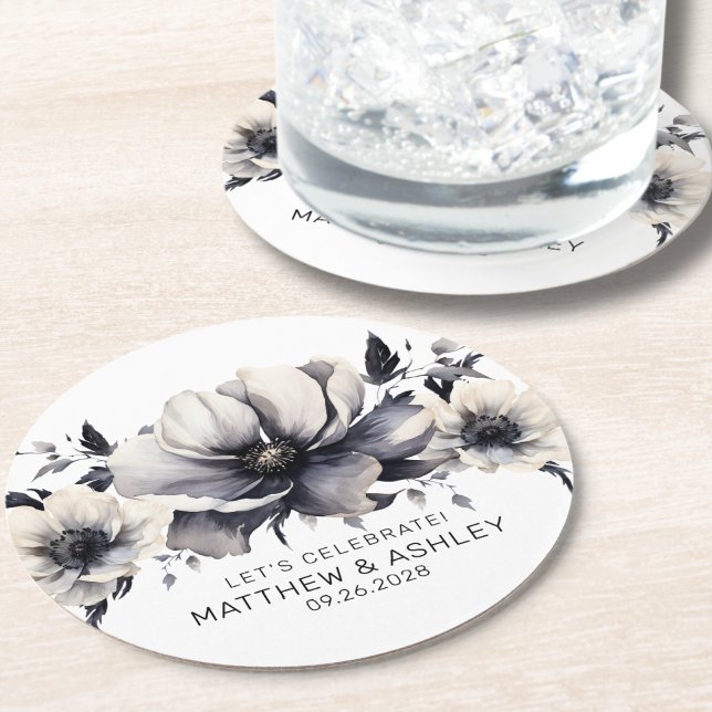 Elegante Moderne Schwarz-weiße Blumenhochzeit Runder Pappuntersetzer (Chic Elegant Date Boho Floral Black White Wedding Round Paper Coaster)