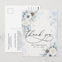 Elegante moderne staubblaue florale Winterhochzeit