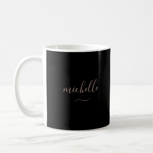 Elegante Monogram Black Gold Script Name Swash Kaffeetasse (Links)