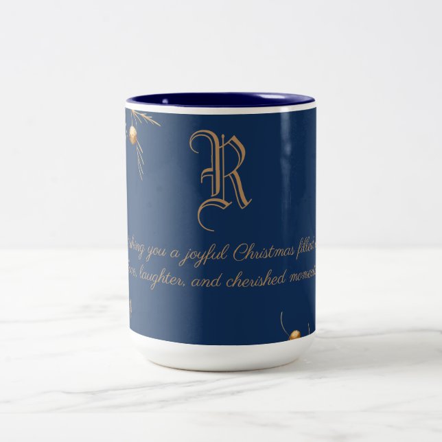 Elegante Monogram Family Christmas Tasse mit Botsc (Mittel)