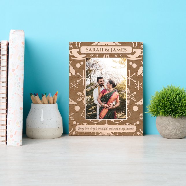 Elegante Monogram Family Name Weihnachtsfeiertag Geätzte Rahmen (Von Creator hochgeladen)