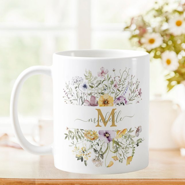 Elegante Monogram Farbenfrohe Wildblume Garten Blu Kaffeetasse (In situ)
