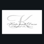 Elegante Monogram-Gastgeschenk Hochzeit Rechteckiger Aufkleber<br><div class="desc">Einfachheit im besten Sinne. Elegantes und raffiniertes Design. 3D Monogramm Text für Ihren Abschluss,  Jubiläum oder Hochzeitsfeier. Monogramme,  Texte,  Termine und Paare sind leicht zu ändern,  um Ihre Bedürfnisse zu Anzug. Fügen Sie eine Hintergrundfarbe oder ein Bild zum Anzug Ihres persönlichen Geschmacks hinzu. Sie entscheiden. Sie entwerfen.</div>