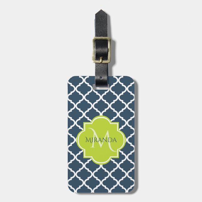 Elegante Monogram Navy Green Quatrefolie und Name Gepäckanhänger (Vorderseite vertikal)