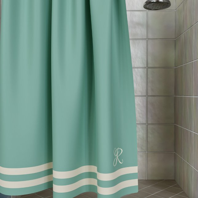 Elegante Monogram Ocean Green Cream Striped Duschvorhang (Aquamarine green shower curtain with space for your initial. Check out the collection for bath mats)