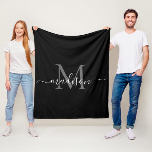 Elegante Monogram Schwarz-weiß Moderne Skriptbezei Fleecedecke