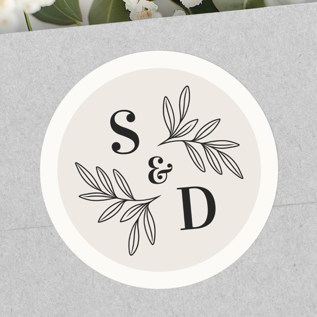 Elegante monogramm helle, neutrale Elfenbeinhochze Runder Aufkleber (Elegant monogram light tan neutral ivory wedding classic round sticker)