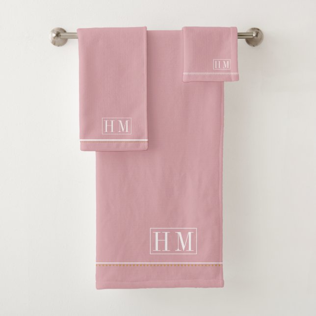 Elegante Monogramm Weißer Name Rosa Badhandtuch Set (Insitu)