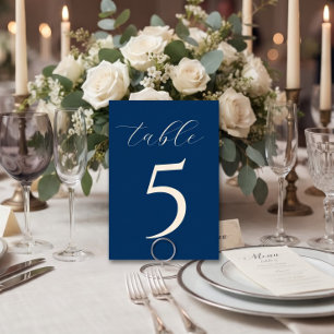 Elegante Navy-Blau Hochzeitspaare Initialen Tischnummer