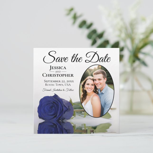 Elegante Navy Blue Rose auf der Hochzeit des White Save The Date (Stehend Vorderseite)