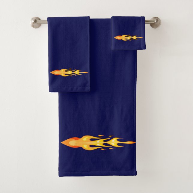 Elegante Orange Yellow Fire Flame auf Navy Blue Badhandtuch Set (Insitu)