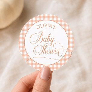 Elegante orangefarbene Gingham-Babyparty Runder Aufkleber