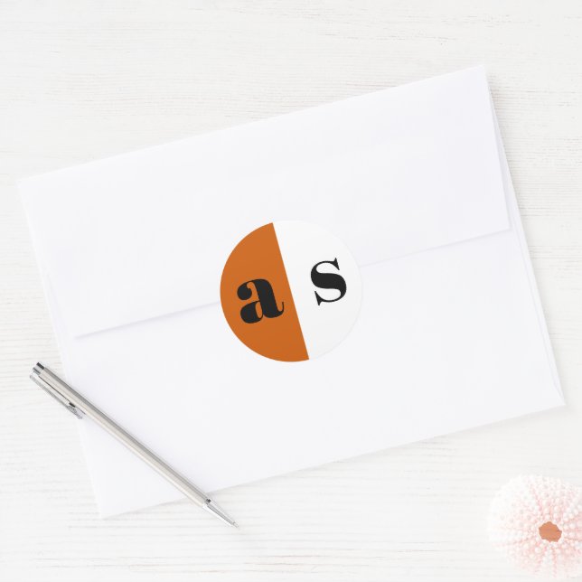 Elegante Orangen-Monogramm-Umschlag Aufkleber (Umschlag)