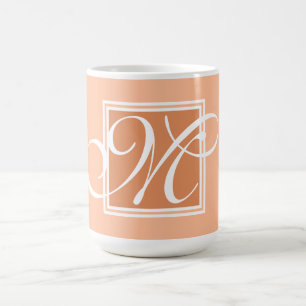 Elegante Orangen-Weiß-Monogramm-Schriftzeichen-Top Kaffeetasse