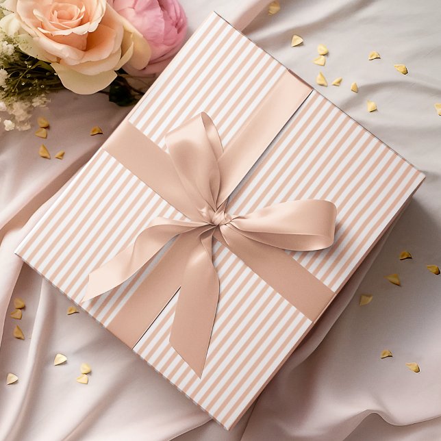 Elegante Pastel Orange Thin Stripes Geschenkpapier (Elegant Striped Wrapping in Pastel Orange & White. Chic & Timeless. For All Occasions and  All Ages.)