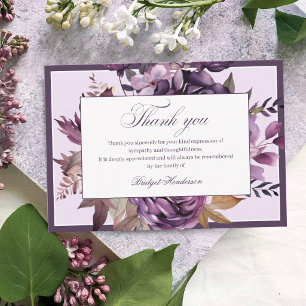 Elegante Pflaume Lila Floral Beerdigung Dankeskarte