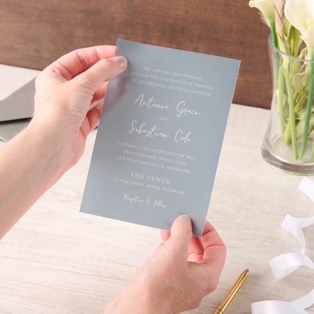 Elegante Powder Blue Modern Wedding (Handgehalten)