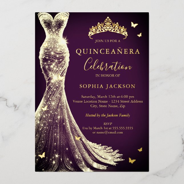 Elegante Pum Lila Gold Butterfly Quinceanera Folieneinladung (Vorderseite)