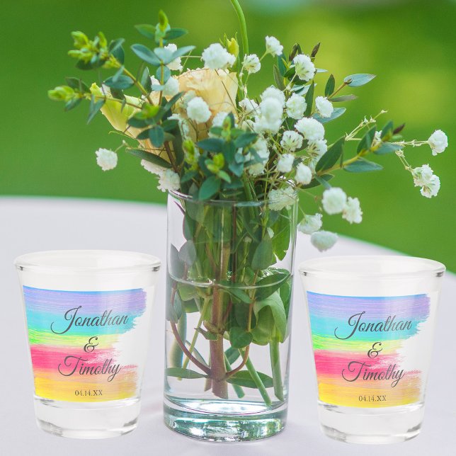 Elegante Rainbow Watercolor Custom LGBTQ Hochzeit Schnapsglas (Von Creator hochgeladen)