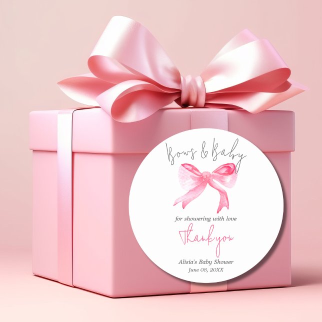 Elegante Ribbon Pink Bows und Baby Girl Baby Showe Runder Aufkleber (Von Creator hochgeladen)