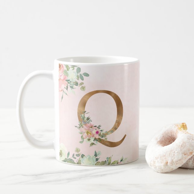 Elegante Rosa Floral Monogram Q Tasse (Mit Donut)