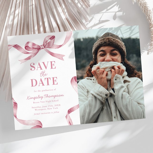 Elegante rosa Schleife Abschluss Save the Date (Von Creator hochgeladen)