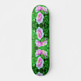 Elegante Rosa Tree Peony Blume mit Gelbzentrum Skateboard