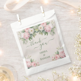 Elegante, rosa und weiße blumengeschmückte muslimi geschenktütchen