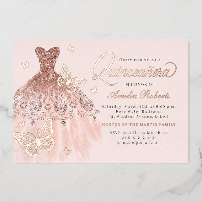 Elegante Rose Gold Butterfly Kleid Quinceanera Folieneinladung (Vorderseite)