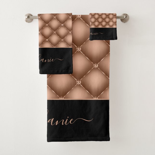 Elegante Rose Gold Jewel Tufted Personalisiert Badhandtuch Set (Insitu)