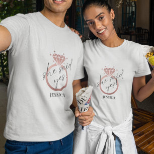 Elegante Rose Gold Ring Sie sagte ja Verlobung T-Shirt