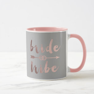 elegante Rosengoldbrautstammpfeil-Hochzeitsringe Tasse